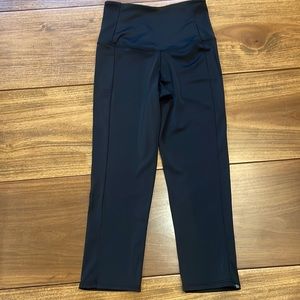 Onzie High Rise Black Crops, s/m